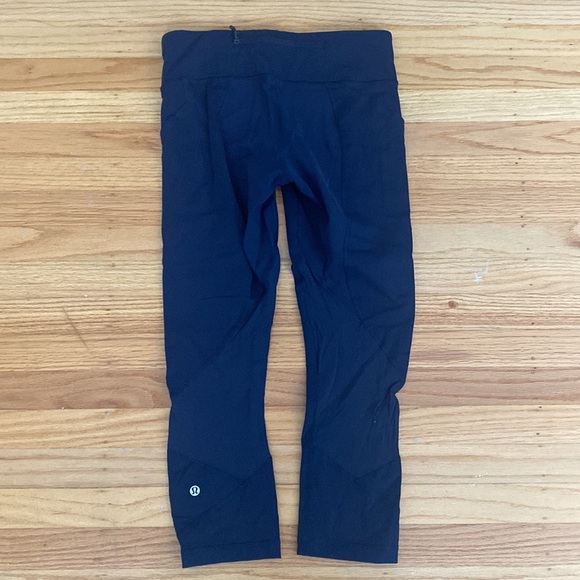 Lulu lemon leggings - Picture 2 of 3